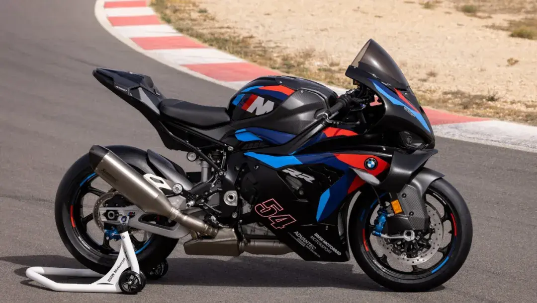 寶馬S1000RR、S1000R新款上市,M系列同步更新,馬力更大了