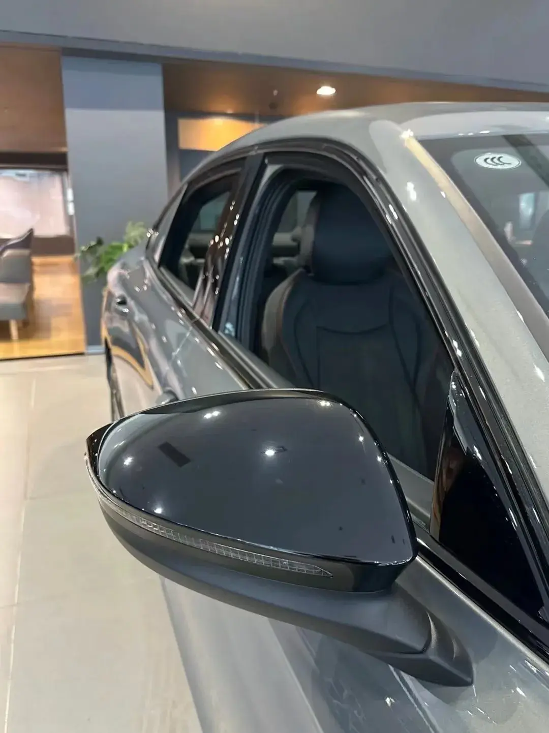 全新一代邁騰真的太贊了!它完全展現出了德系車一如既往的高品質