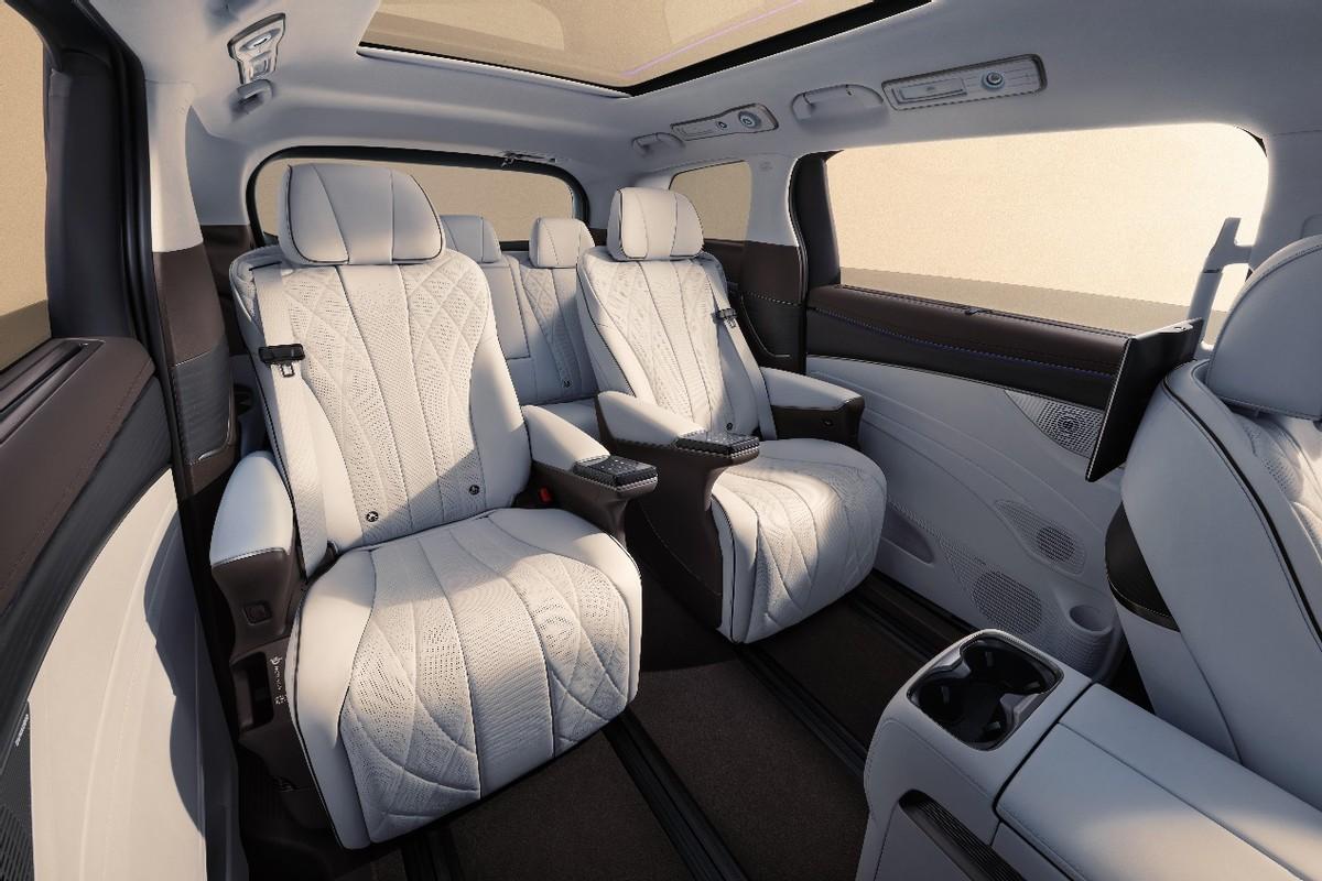 宜商宜家的全能 MPV,2024款騰勢D9登陸2024廣州車展