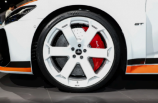 “西裝暴徒”致敬奧迪90 IMSA GTO,擁有專屬序列號(hào),亮相廣州車展