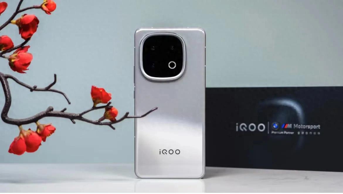 iQOO 13 再次跌破 3628 元,降價最快驍龍8至尊版,值不值選擇?