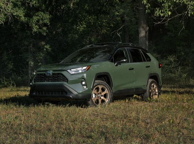 不一樣的RAV4榮放,越野套件加持,內(nèi)飾全面升級(jí),2025年1月亮相