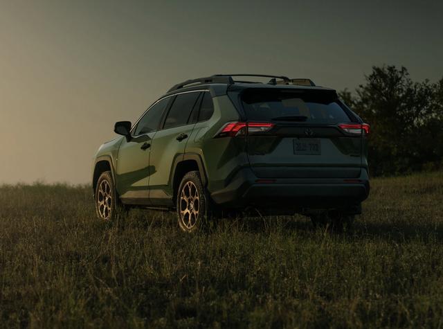 不一樣的RAV4榮放,越野套件加持,內(nèi)飾全面升級(jí),2025年1月亮相