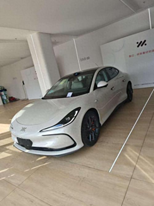 操控智駕是我最喜歡的,智己L6兩千公里初體驗(yàn)