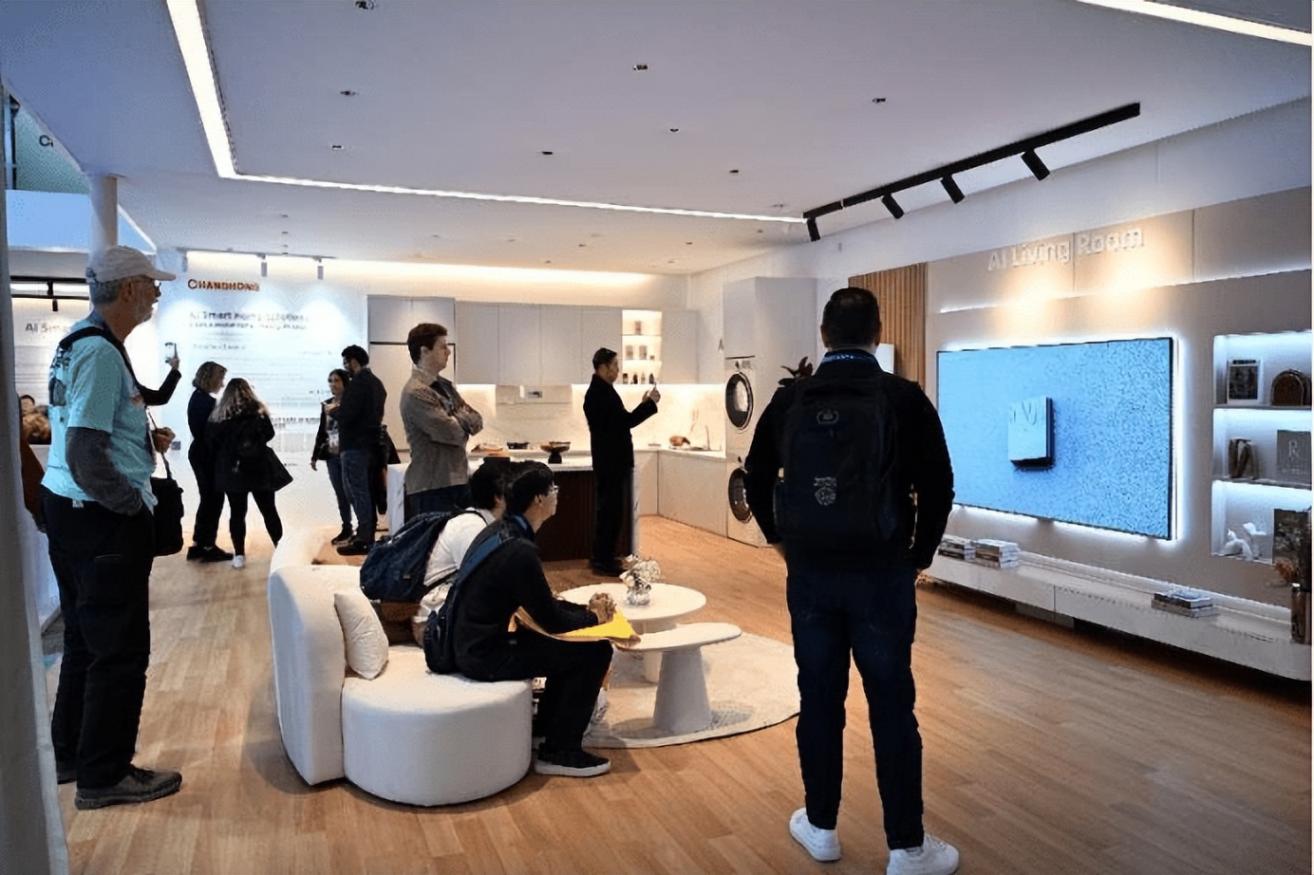 CES 2025看點(diǎn):長(zhǎng)虹多款A(yù)I產(chǎn)品 解構(gòu)中國(guó)“智”造創(chuàng)新力