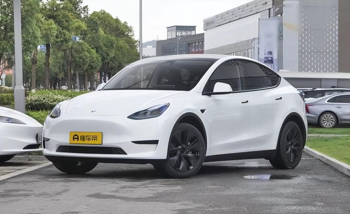 特斯拉ModelY:續航升級,香不香真香警告!電動SUV新王者誕生?