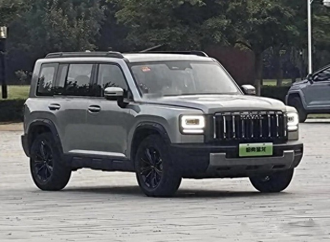 新款哈弗猛龍實車曝光,改頭換面,能否再掀銷量熱潮?