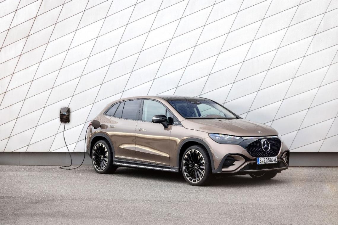 梅賽德斯奔馳 EQE SUV 成為豪華 SUV 標(biāo)桿的 10 個(gè)理由