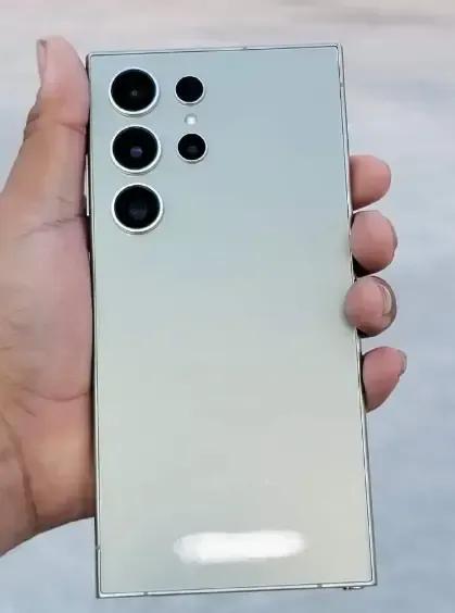 三星GaLaxy S25系列煥新升級,開啟Al新時代,三星天團團長金晨